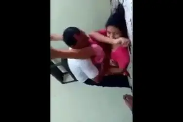 Pembantu Bohay Dientot Majikan Sange Parah